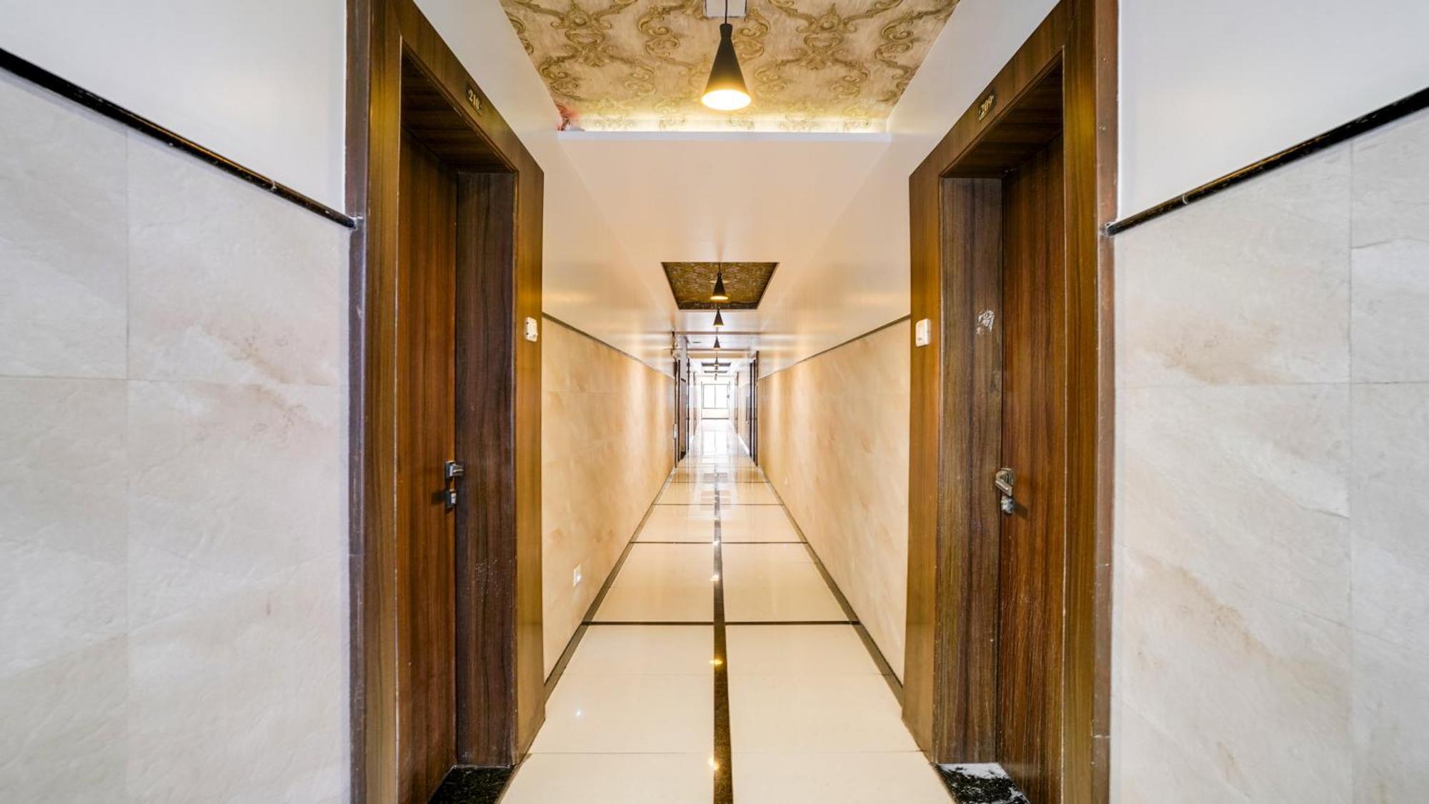 Fabhotel Kiara Govind Park Shirdi Eksteriør billede