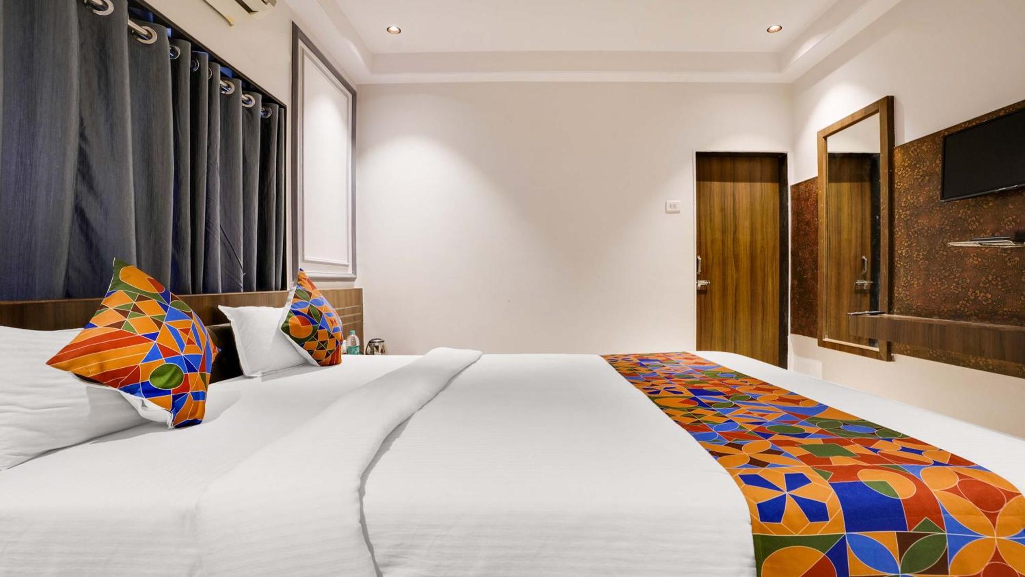 Fabhotel Kiara Govind Park Shirdi Eksteriør billede
