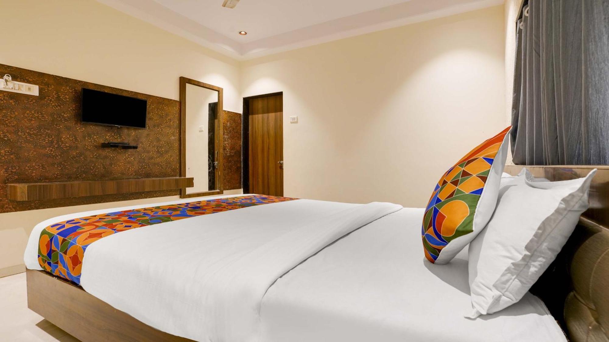 Fabhotel Kiara Govind Park Shirdi Eksteriør billede