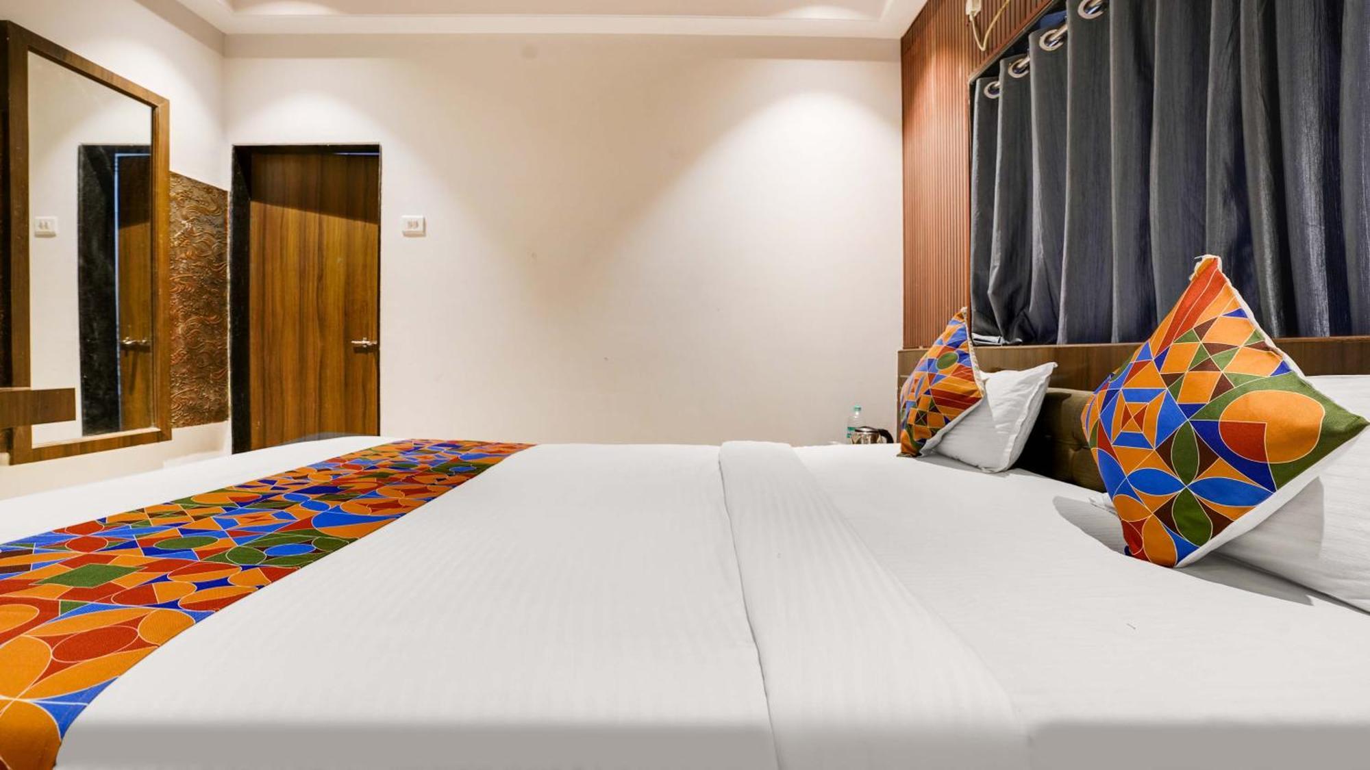 Fabhotel Kiara Govind Park Shirdi Eksteriør billede